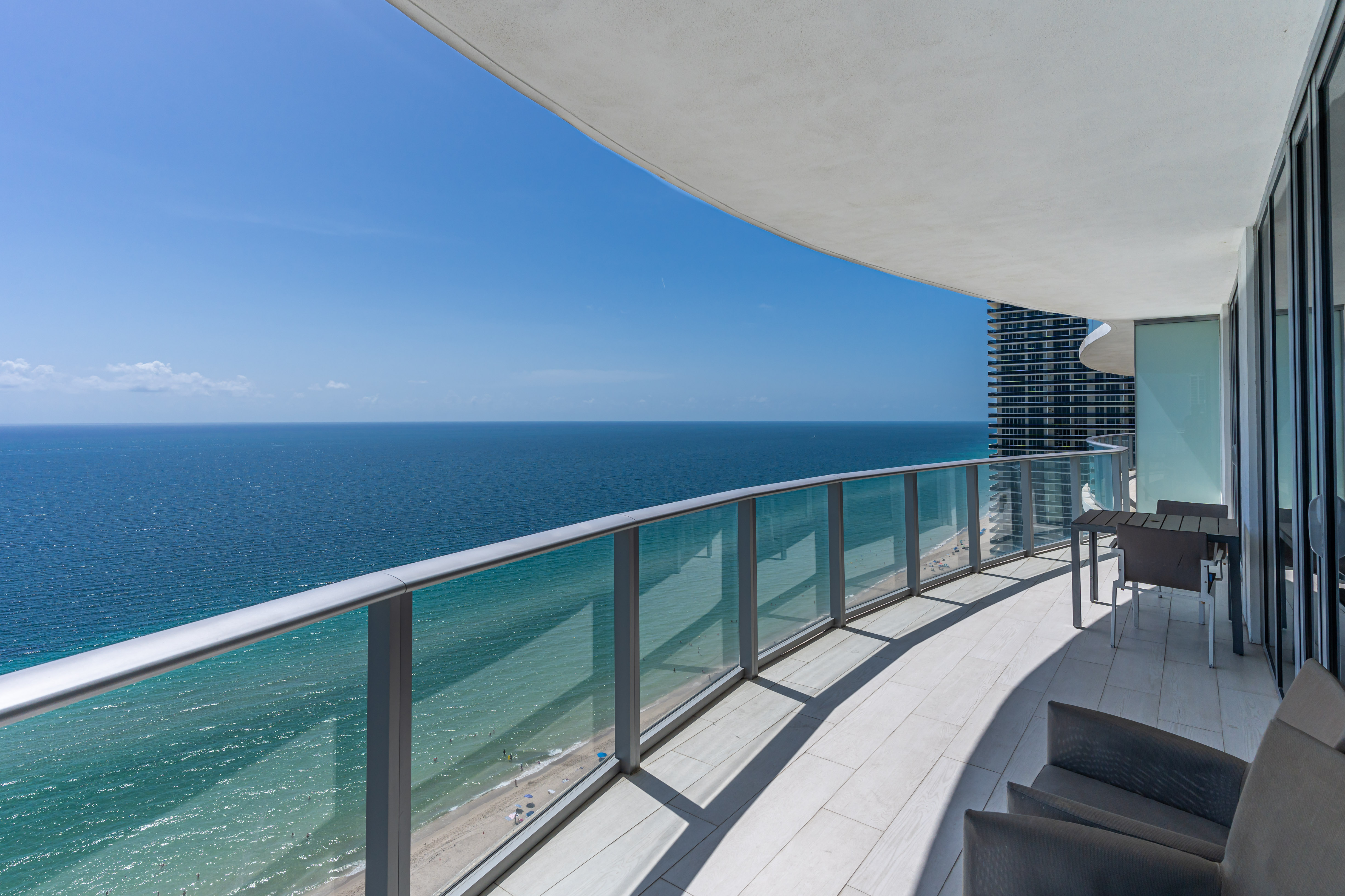 4111 S Ocean Drive Hollywood FL 33019