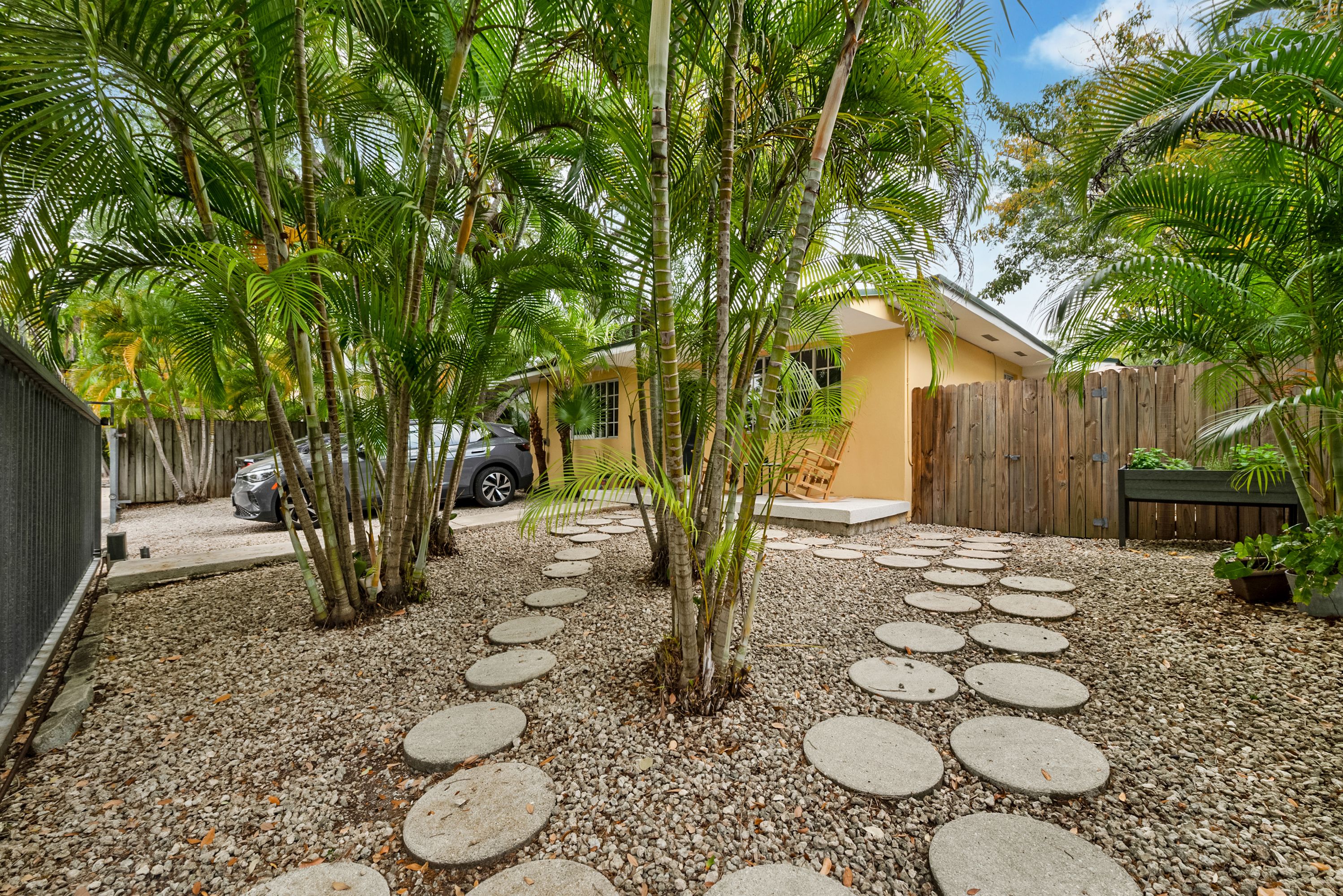 2960 Whitehead Street Coconut Grove FL 33133