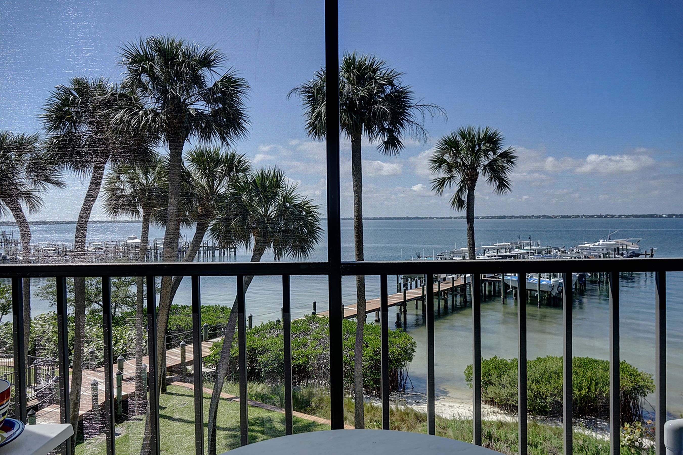 4490 NE Sandpebble Trace Stuart FL 34996