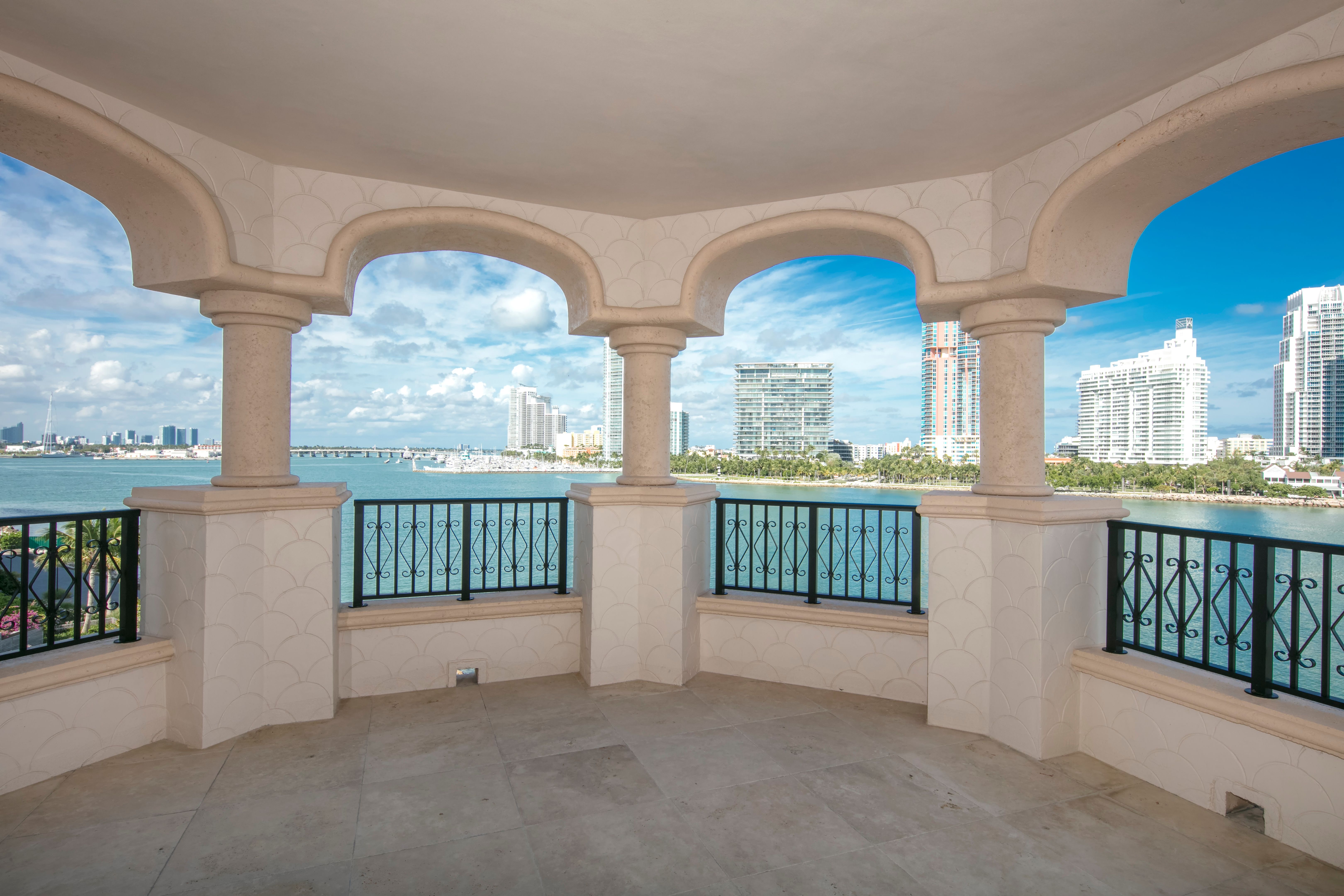 7141 Fisher Island Drive Miami Beach FL 33109