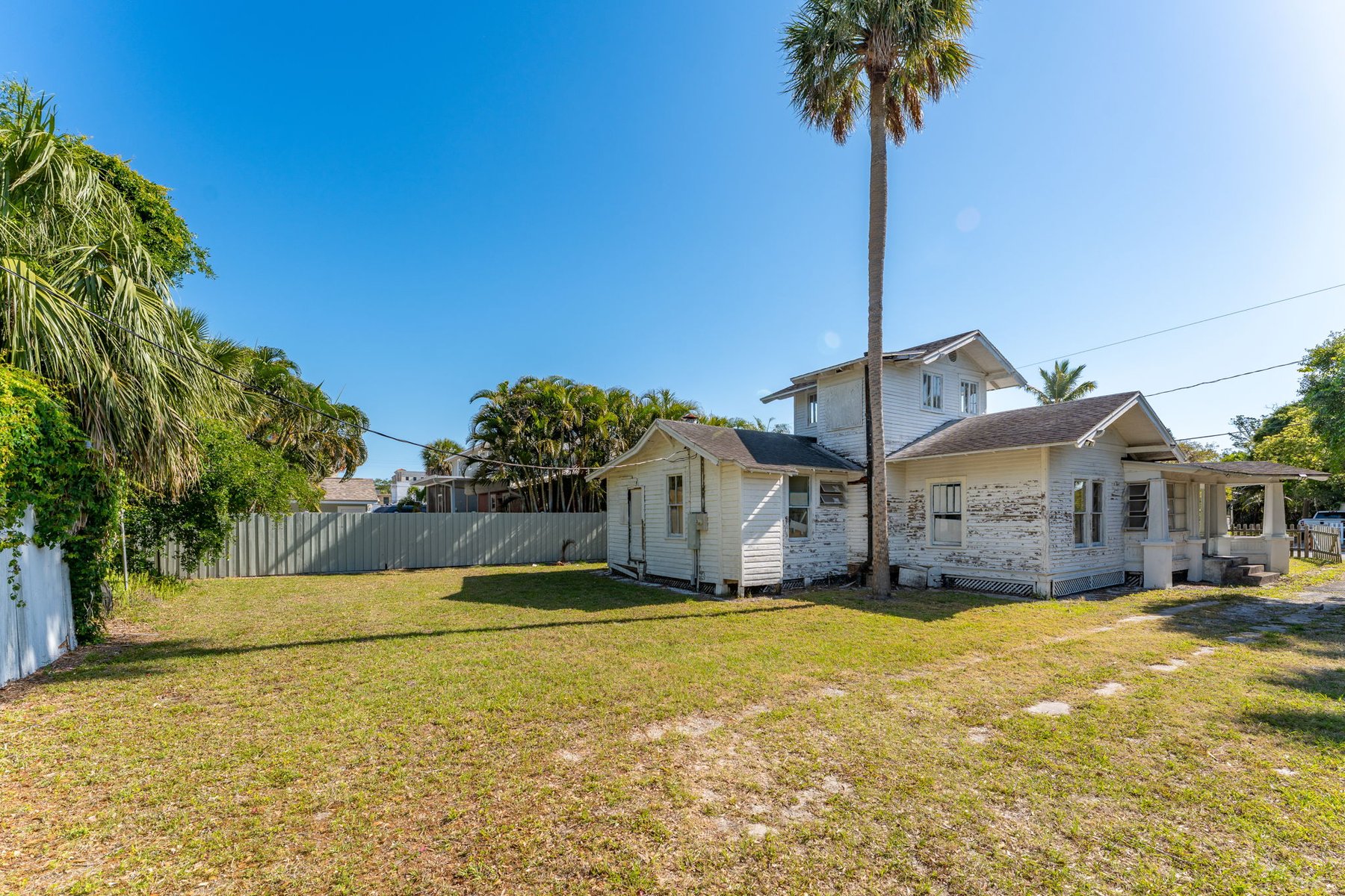 2106 Vernon Place Melbourne FL 32901