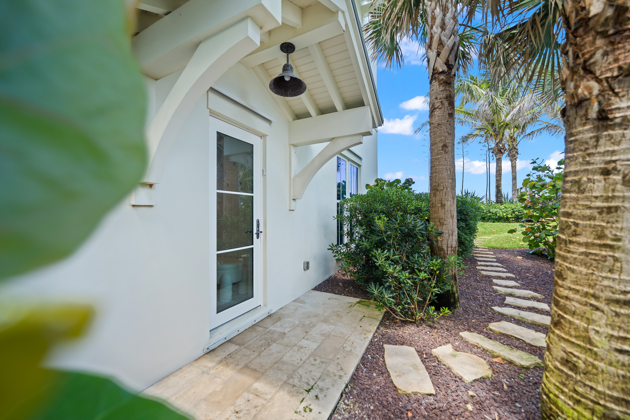 5525 Jimmy Buffett Mem Highway Melbourne Beach FL 32951