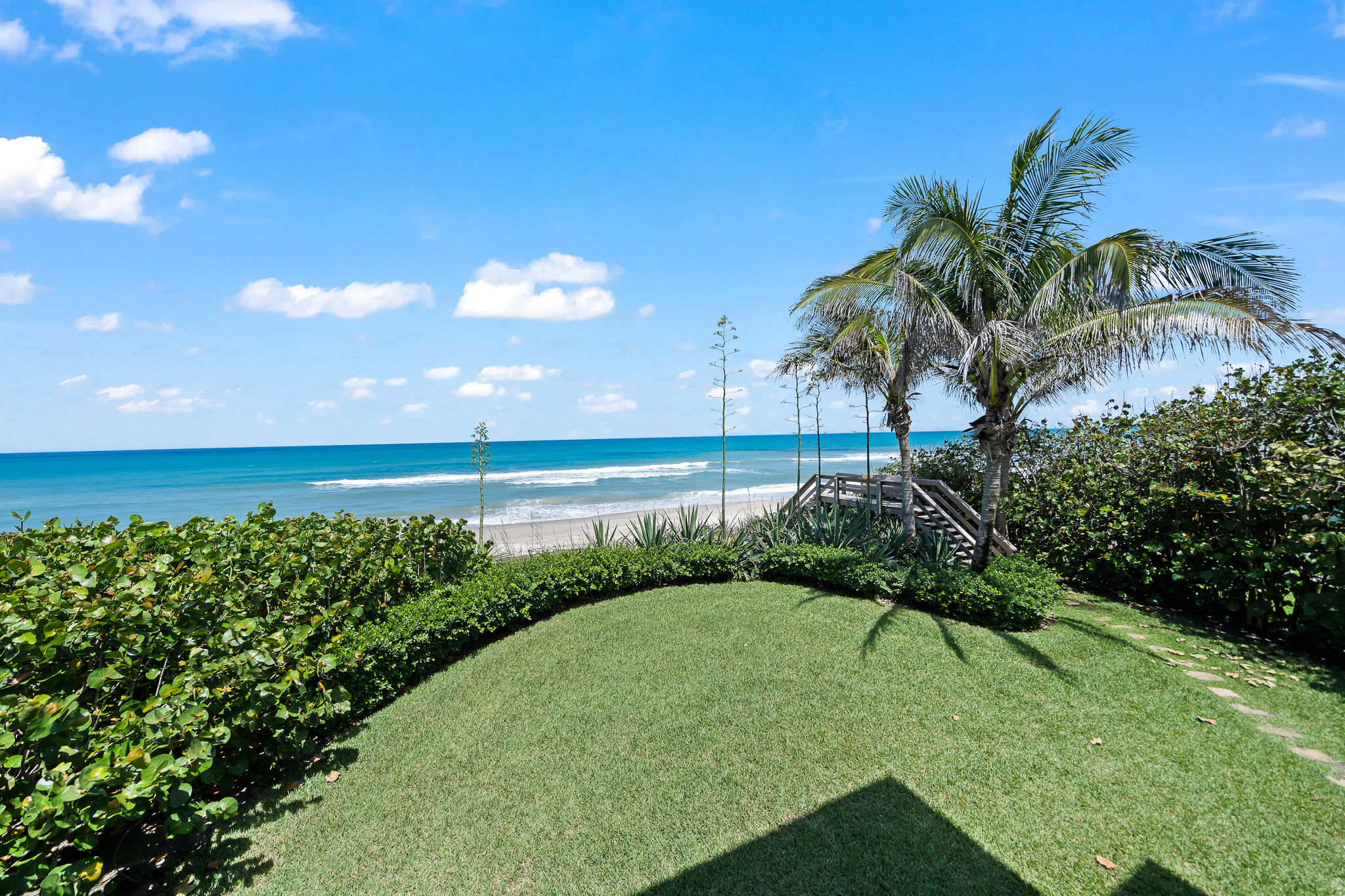 5525 Jimmy Buffett Mem Highway Melbourne Beach FL 32951
