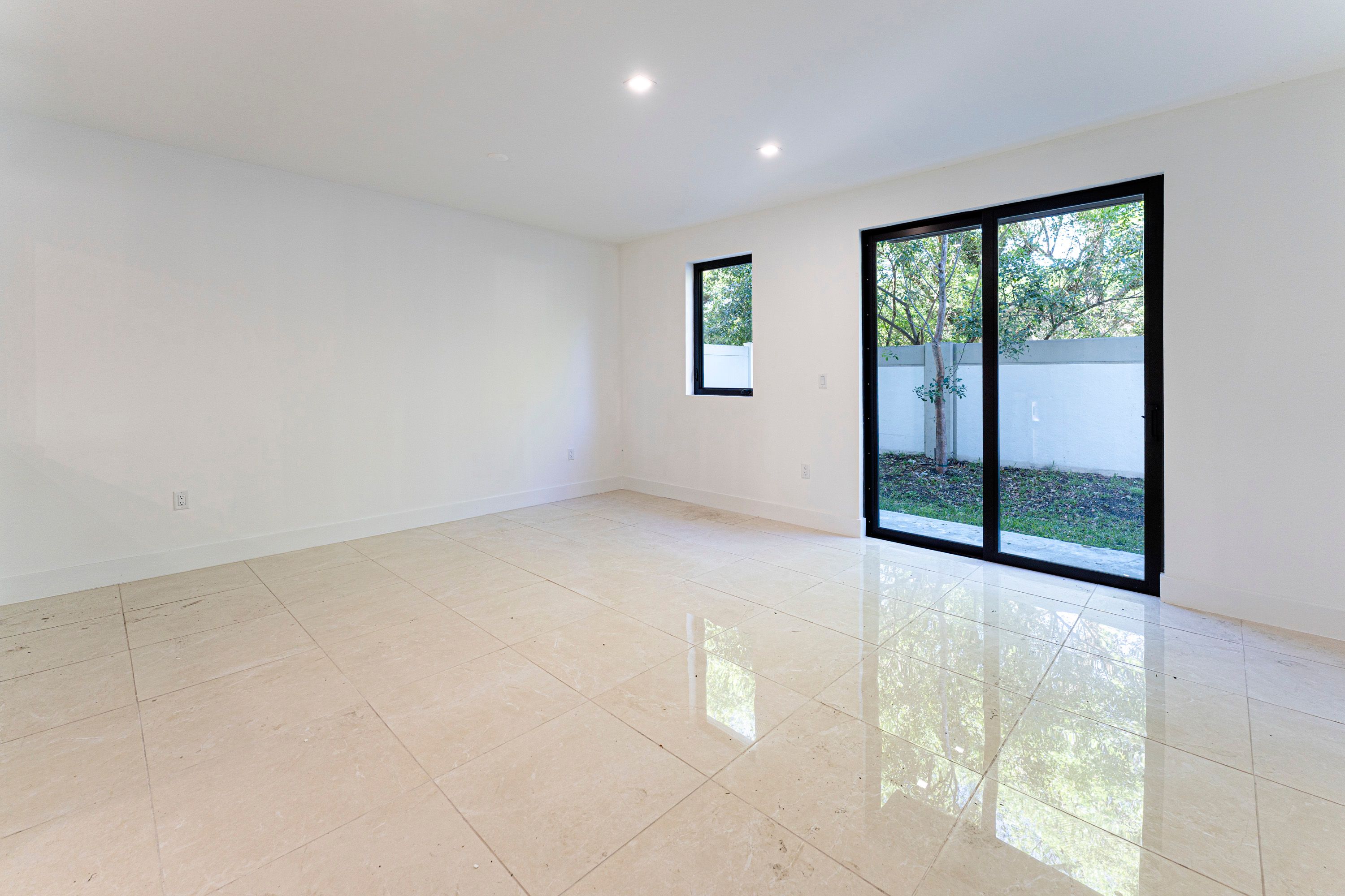 4141 N Oak Place Dania Beach FL 33314