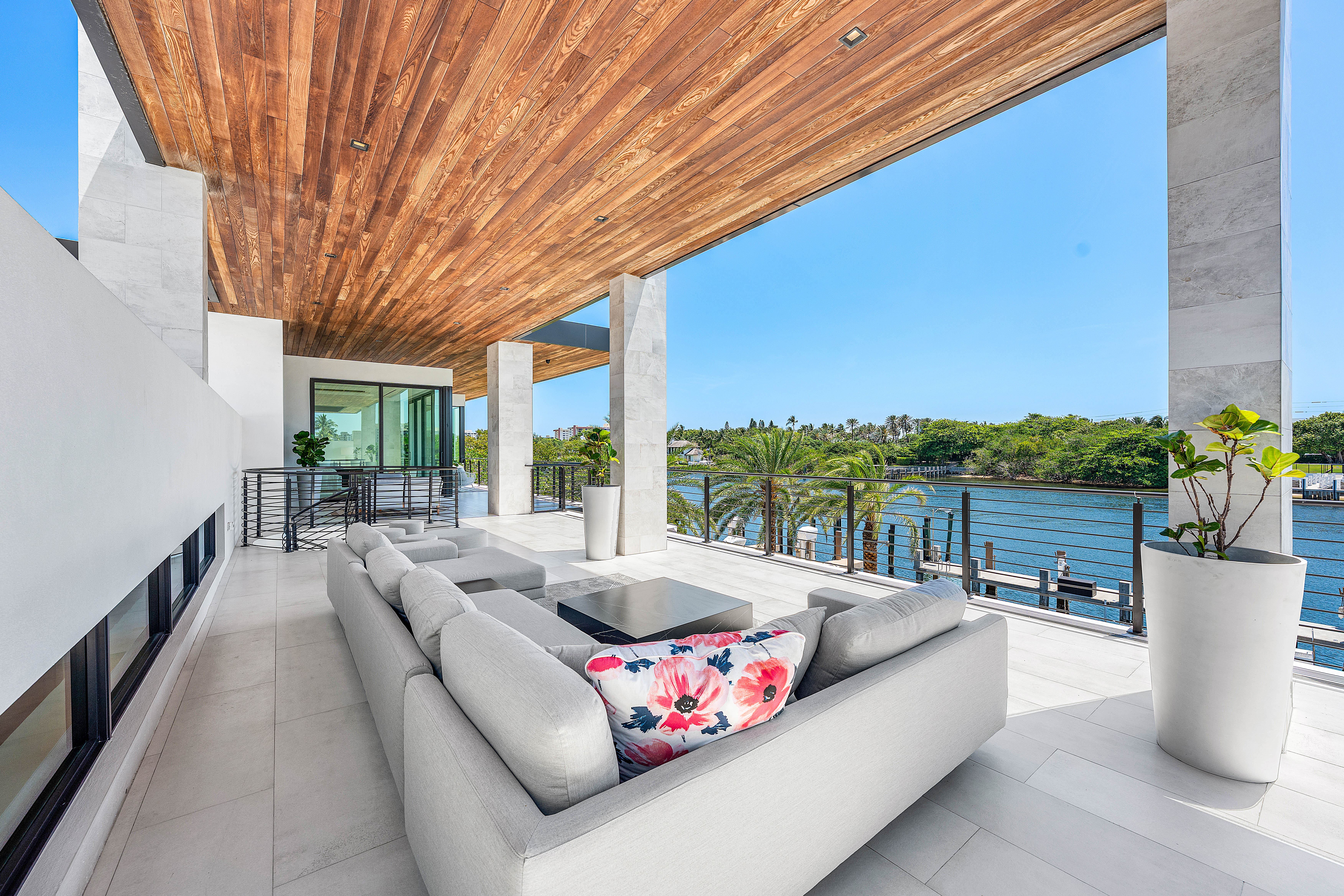 4460 NE 31st Avenue Lighthouse Point FL 33064