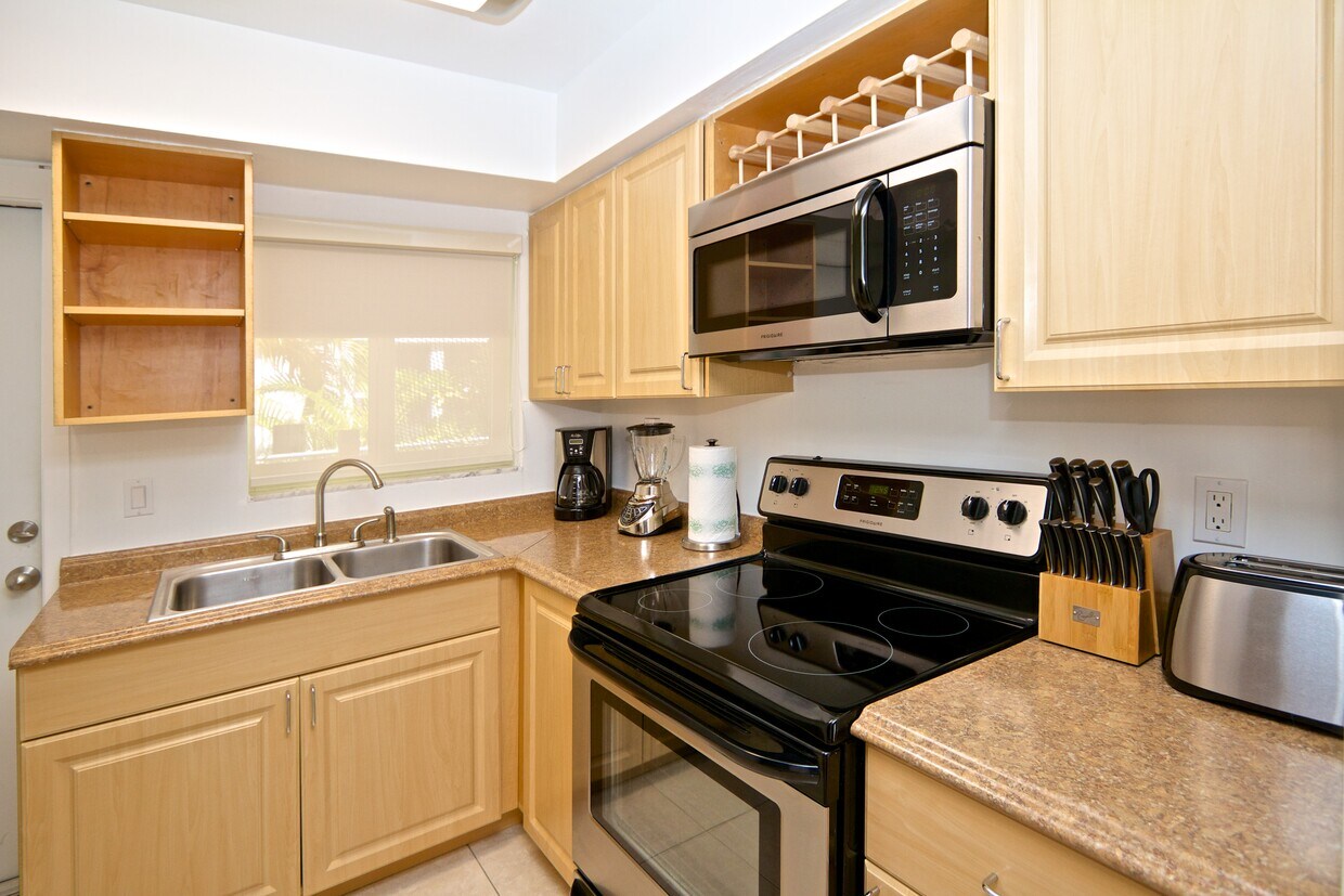 605 S Riverside Drive Pompano Beach FL 33062