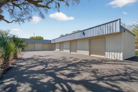 200 NE Commercial Circle Keystone Heights FL 32656