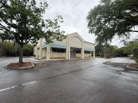 901 North Main Street Gainesville FL 32601