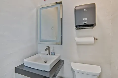 1724 NE 2nd Street Gainesville FL 32609