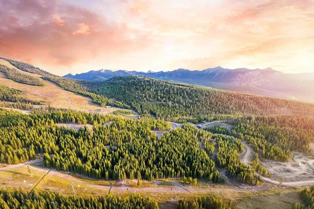 Lot 4 Highlands West Big Sky MT 59716