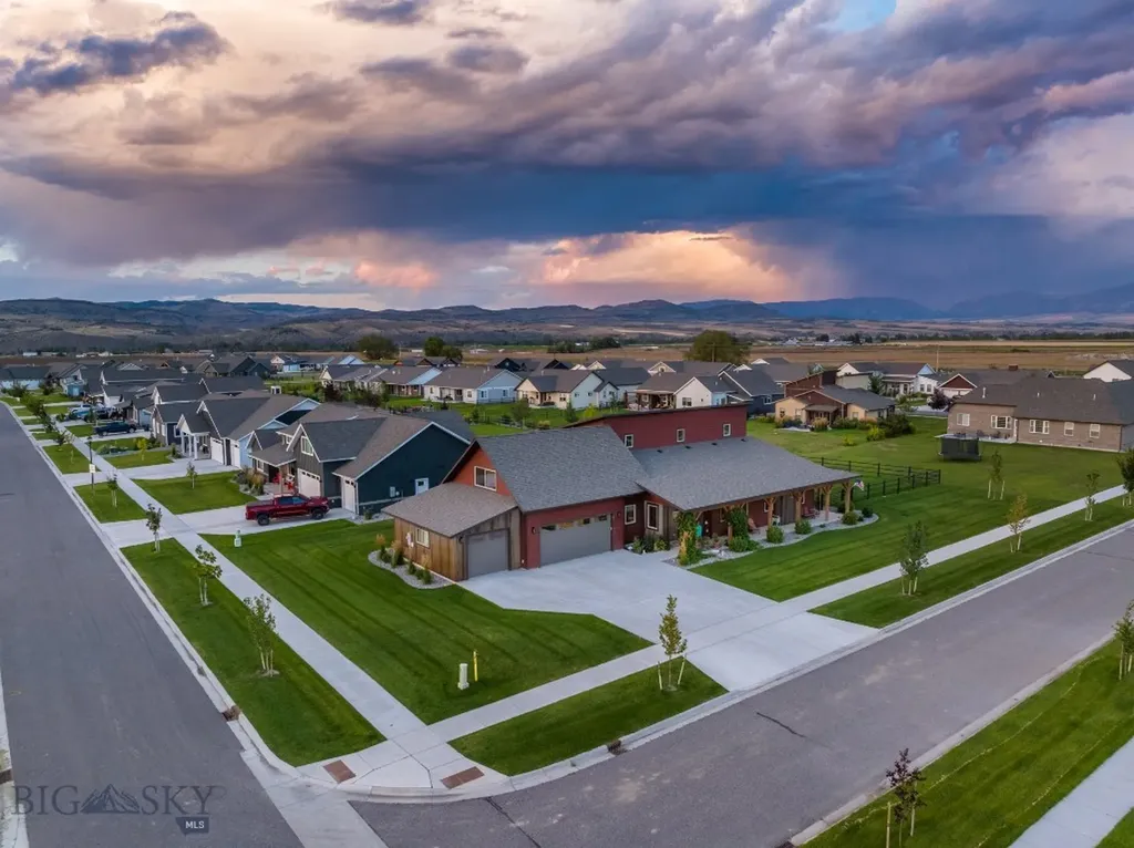 55 E Shade Tree Lane Manhattan MT 59741
