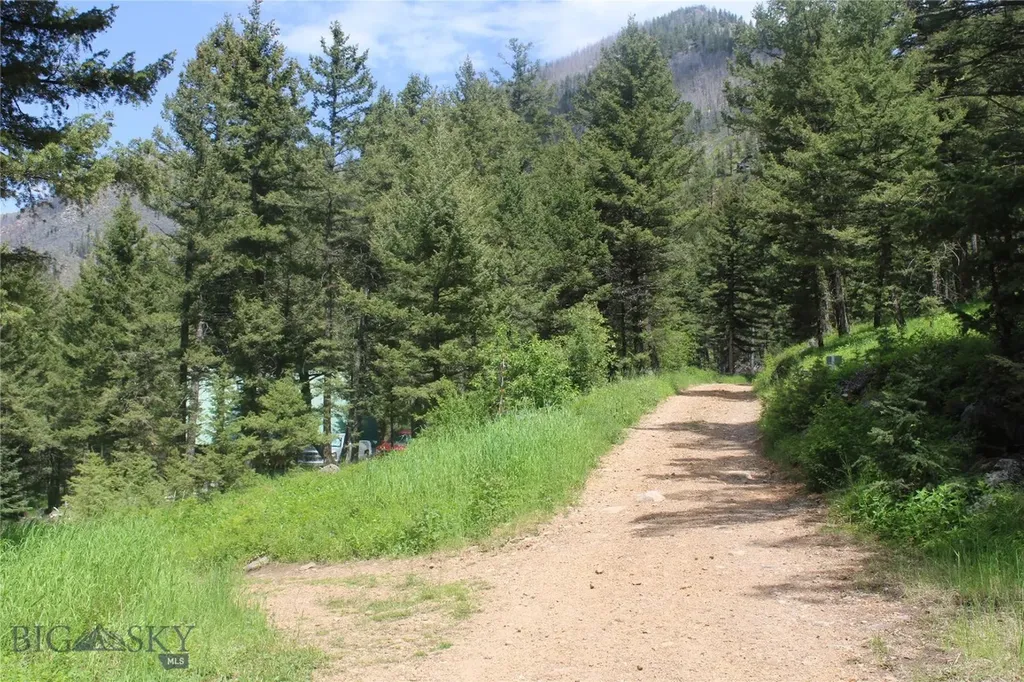 7 East Slope Road Cardwell MT 59721