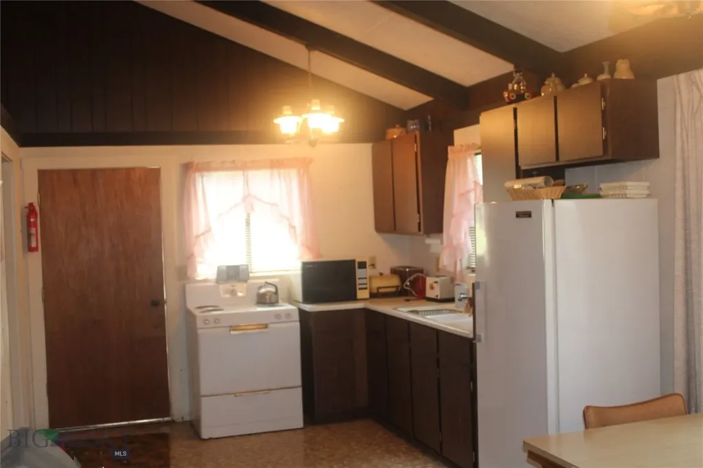 7 East Slope Road Cardwell MT 59721