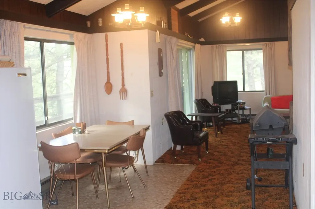 7 East Slope Road Cardwell MT 59721