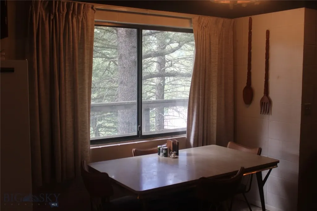 7 East Slope Road Cardwell MT 59721
