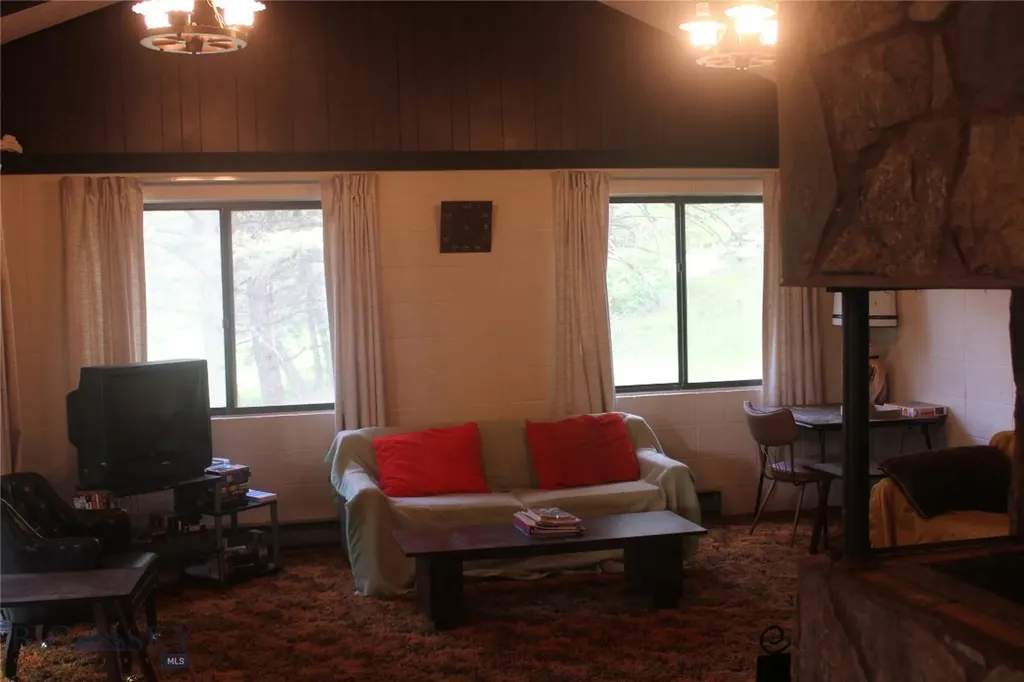 7 East Slope Road Cardwell MT 59721