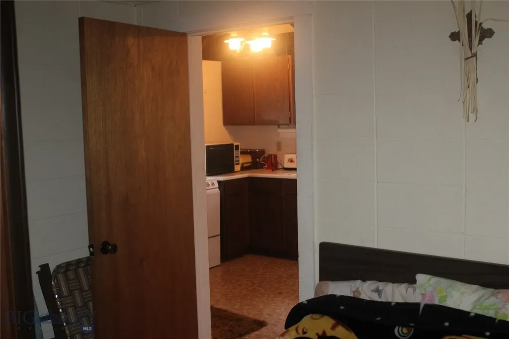 7 East Slope Road Cardwell MT 59721