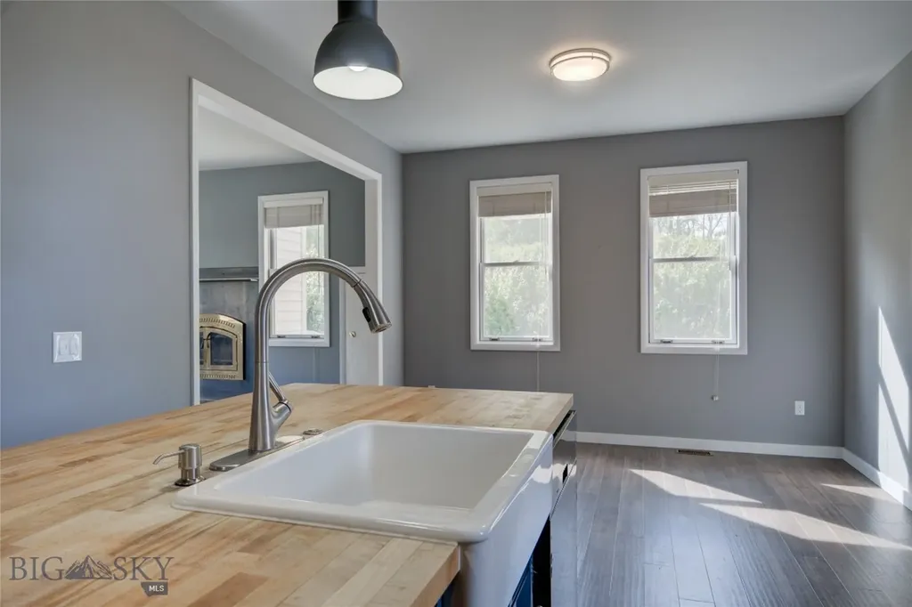 3697 Stony Brook Lane Bozeman MT 59715
