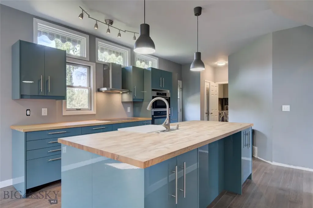 3697 Stony Brook Lane Bozeman MT 59715