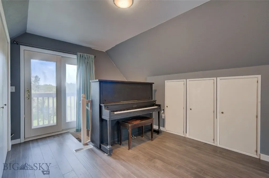3697 Stony Brook Lane Bozeman MT 59715
