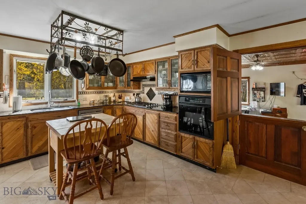 10384 Bridger Canyon Road Bozeman MT 59715