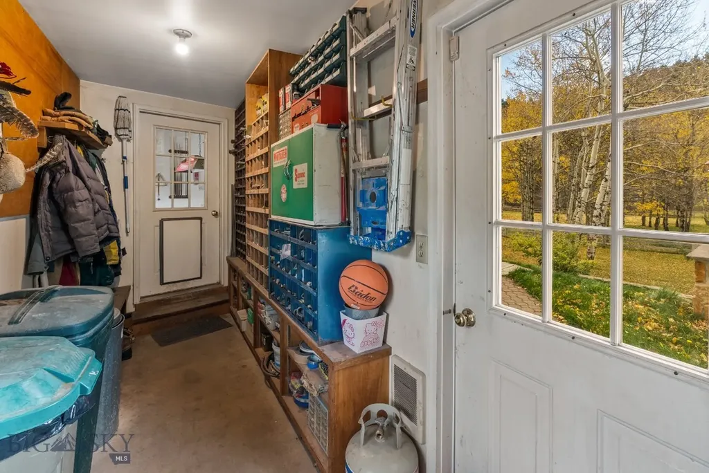 10384 Bridger Canyon Road Bozeman MT 59715