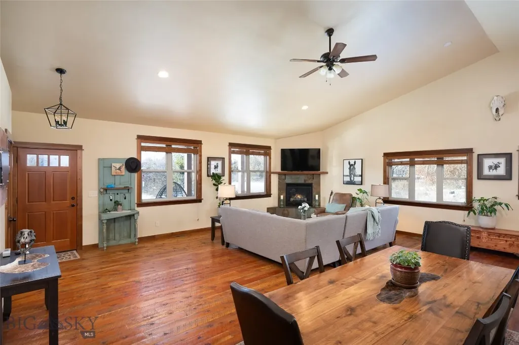 3273 Oliver Street Bozeman MT 59718