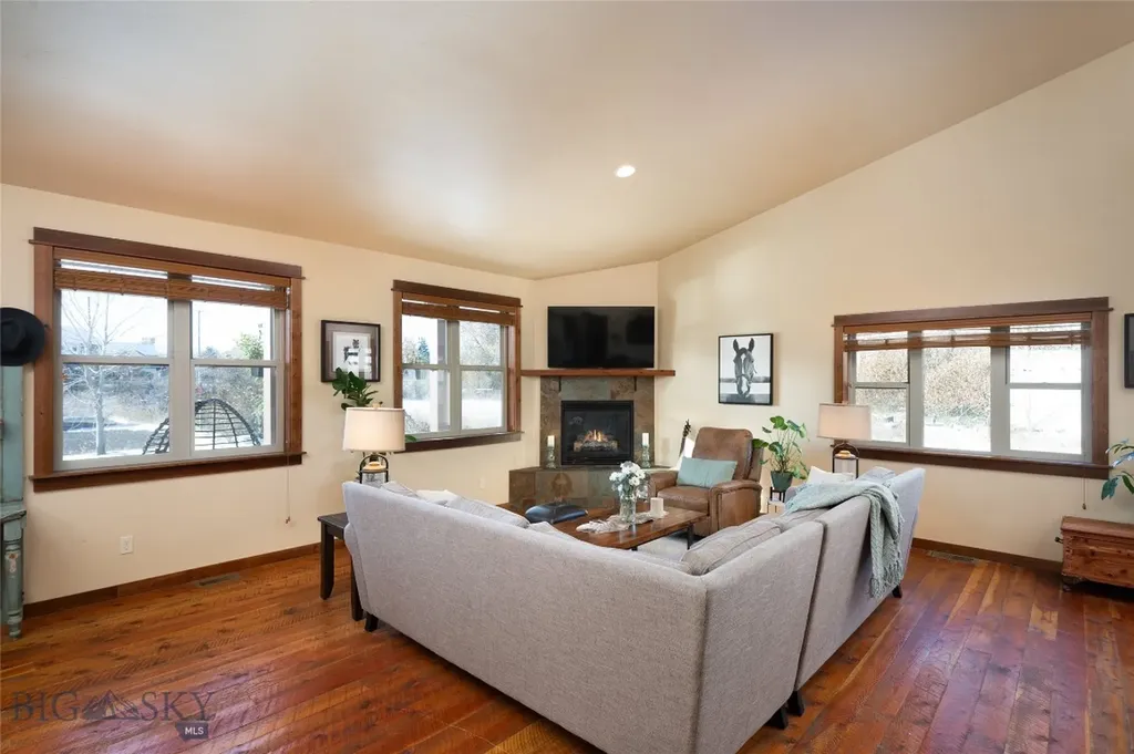 3273 Oliver Street Bozeman MT 59718