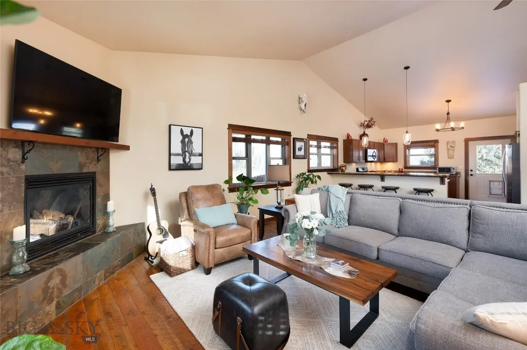 3273 Oliver Street Bozeman MT 59718