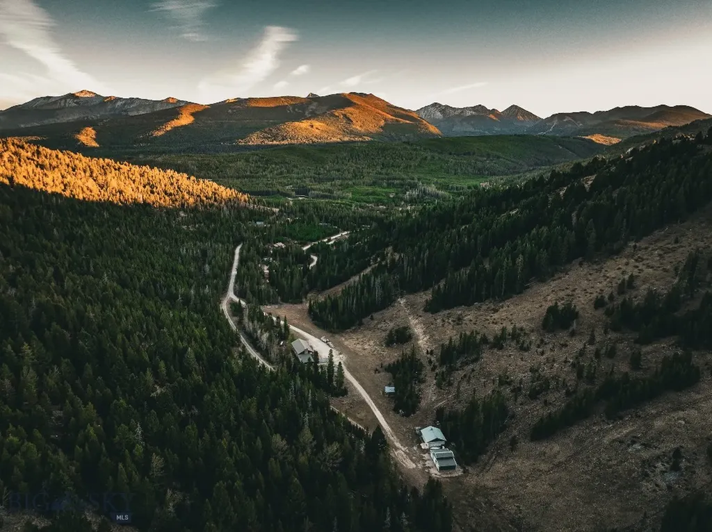 425 Lagger Gulch Road Anaconda MT 59711