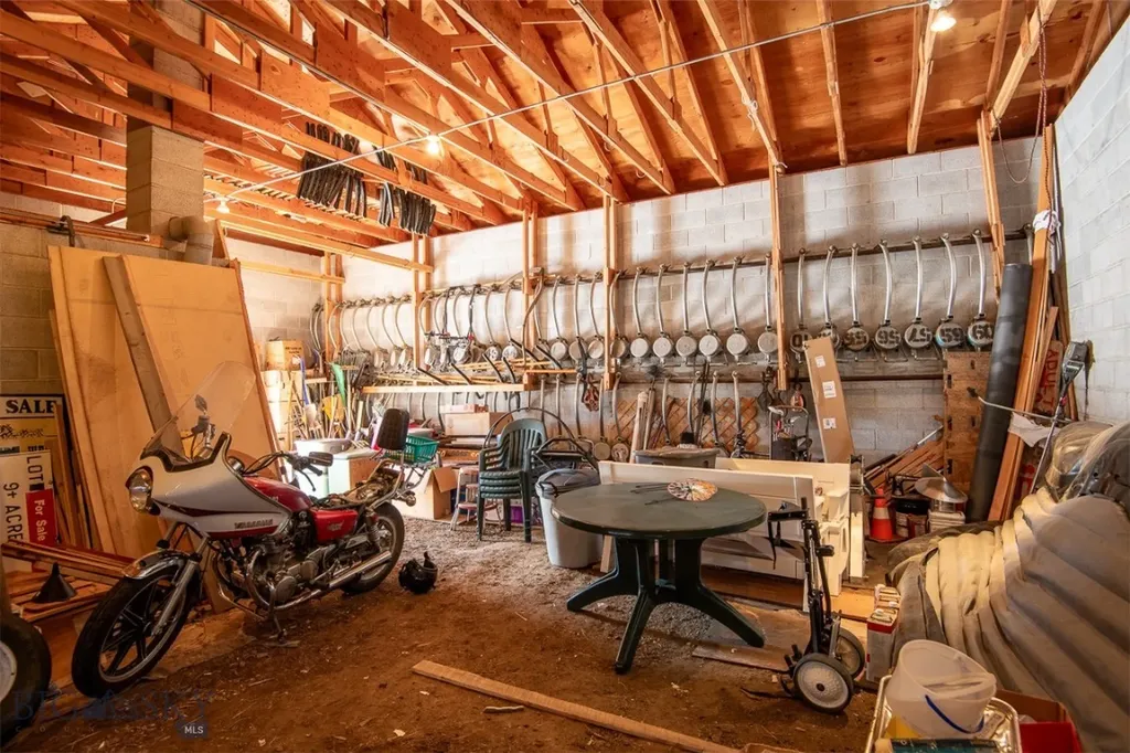 425 Lagger Gulch Road Anaconda MT 59711