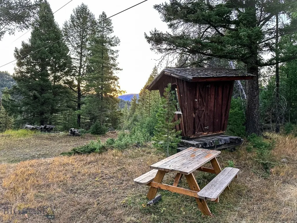 425 Lagger Gulch Road Anaconda MT 59711