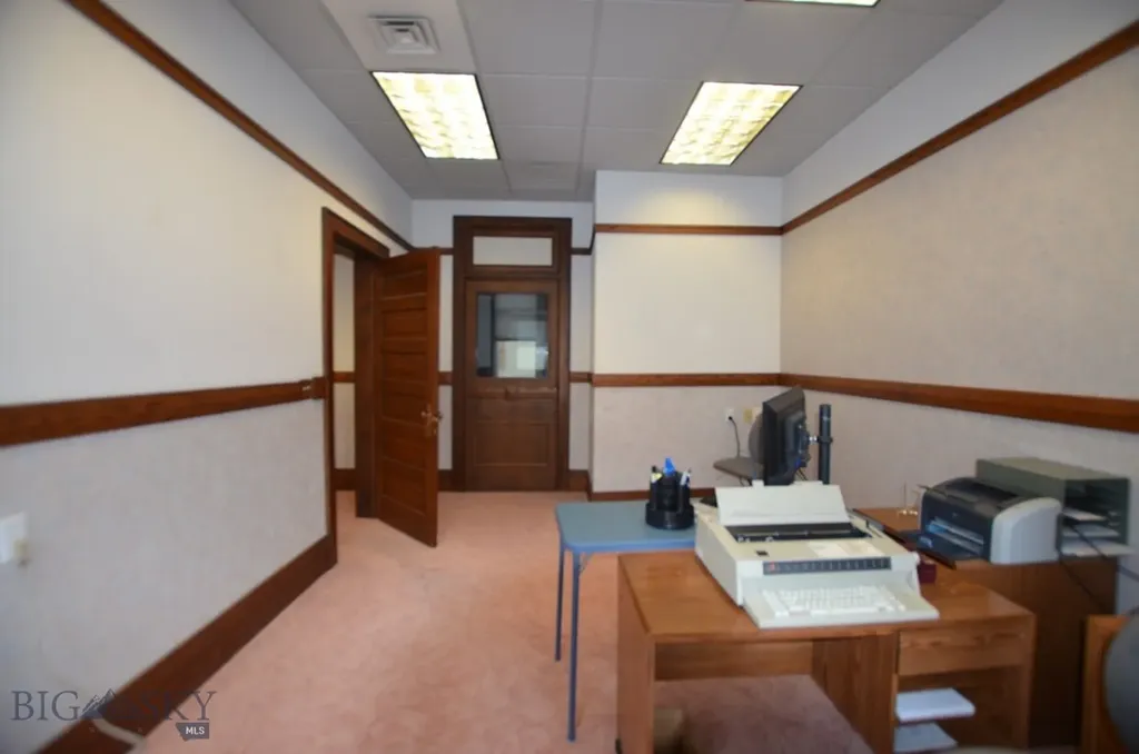 4 S Idaho Street Dillon MT 59725