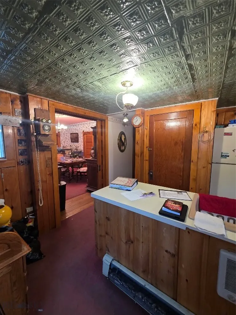115 E Idaho Virginia City MT 59755
