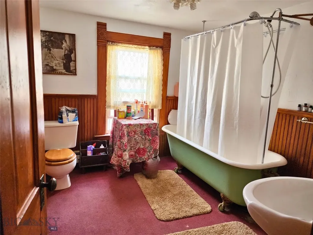 115 E Idaho Virginia City MT 59755