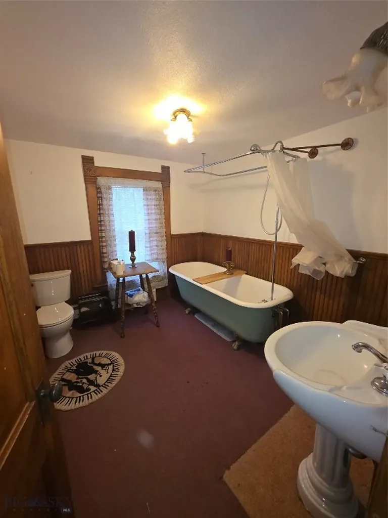 115 E Idaho Virginia City MT 59755