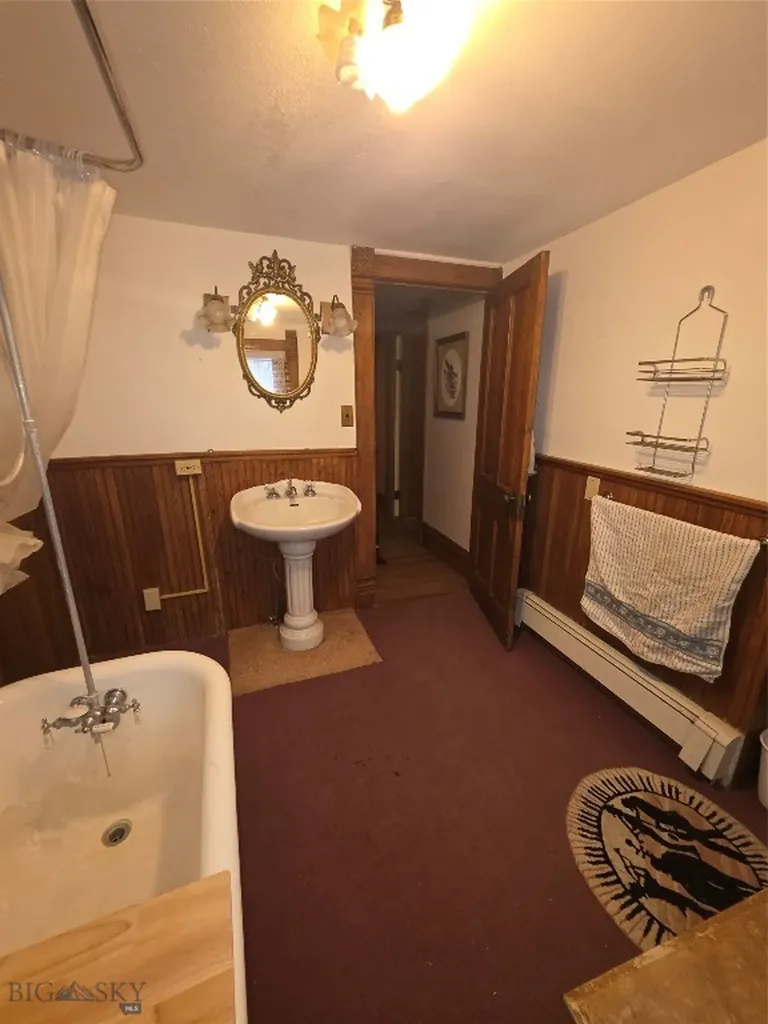 115 E Idaho Virginia City MT 59755