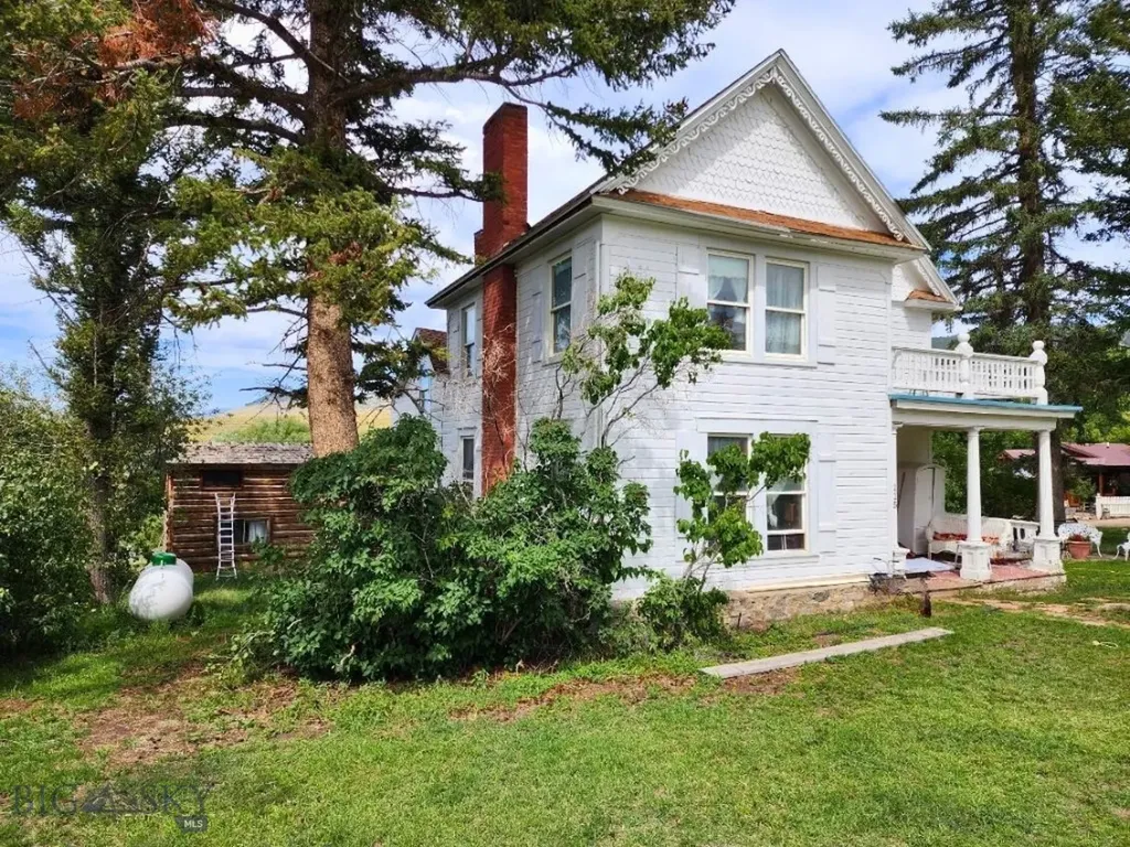 115 E Idaho Virginia City MT 59755