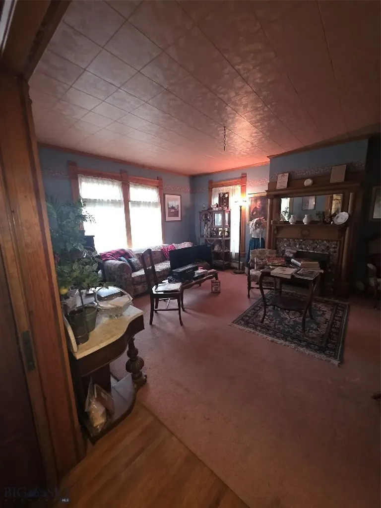 115 E Idaho Virginia City MT 59755