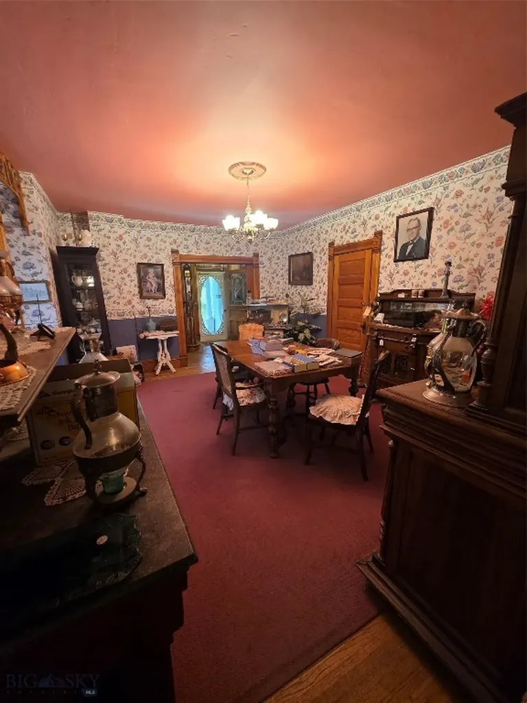 115 E Idaho Virginia City MT 59755
