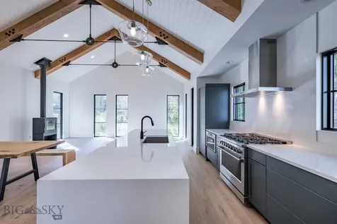 13720 Cottonwood Canyon Road Bozeman MT 59718