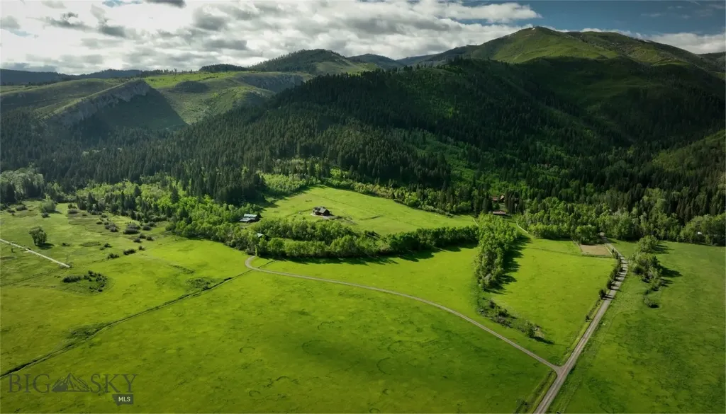 17400 Wilson Creek Road Gallatin Gateway MT 59730