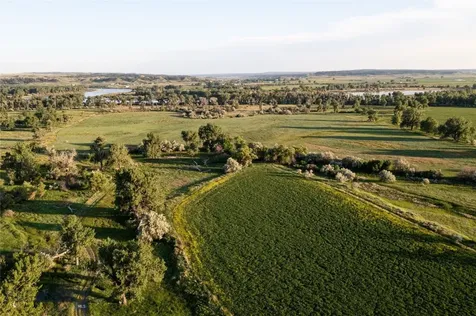 55 Hammond Valley Road Forsyth MT 59327