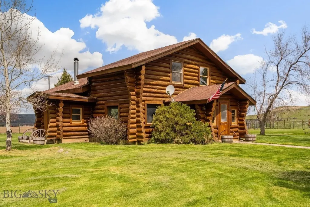909 Little Bear Road Gallatin Gateway MT 59730