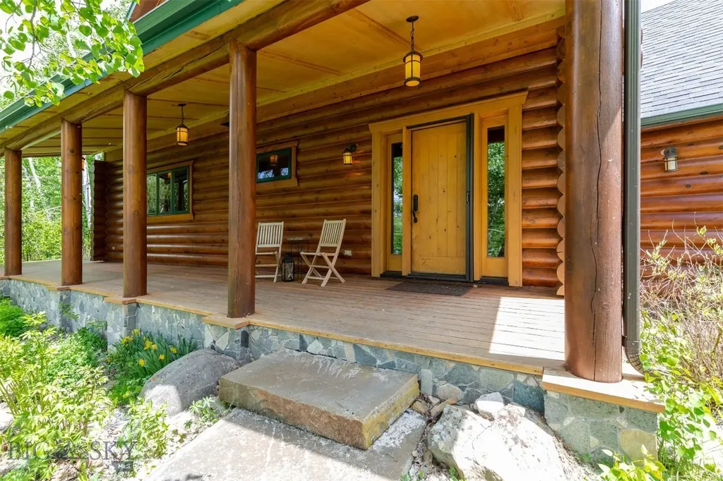 2550 Little Bear Road Gallatin Gateway MT 59730