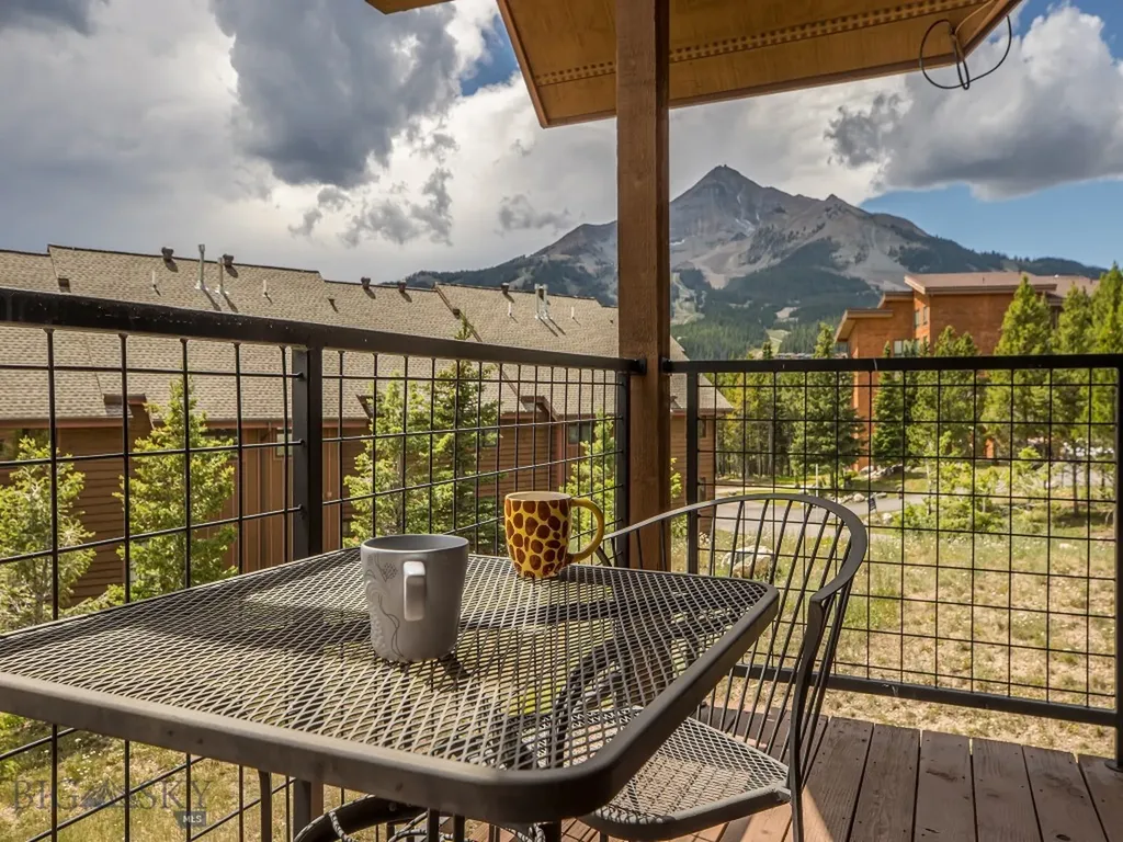 18 Heavy Runner Road Big Sky MT 59716