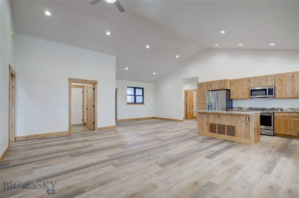 811 Madison Avenue Ennis MT 59729
