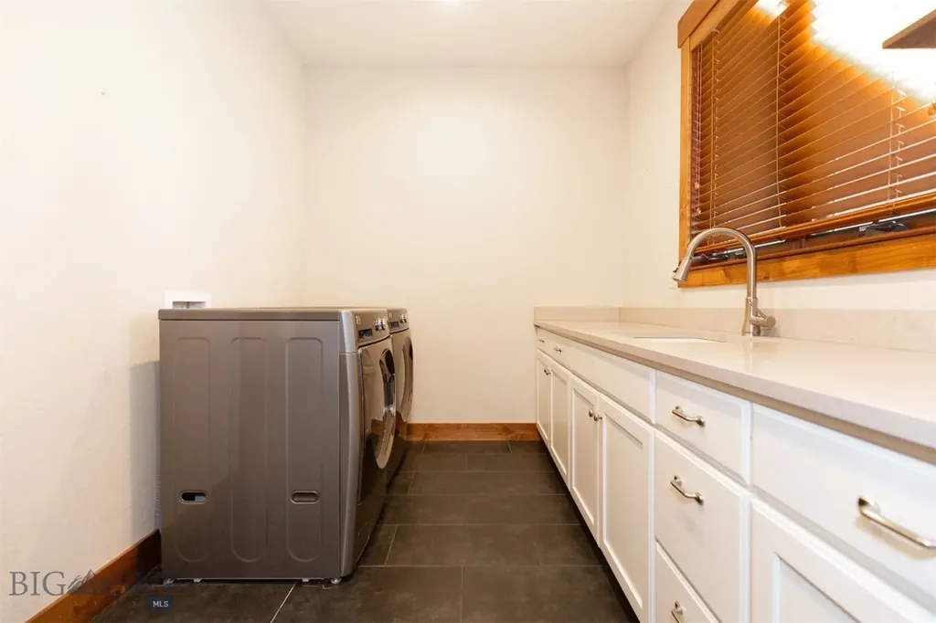 1089 Black Bull Trail Bozeman MT 59718