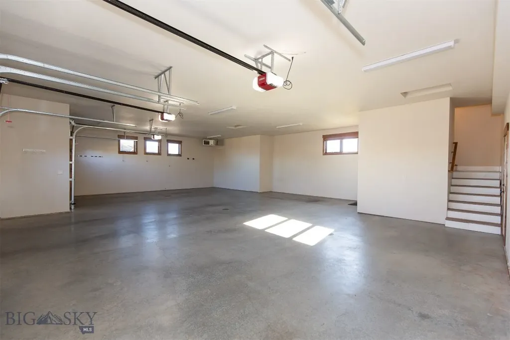 1089 Black Bull Trail Bozeman MT 59718