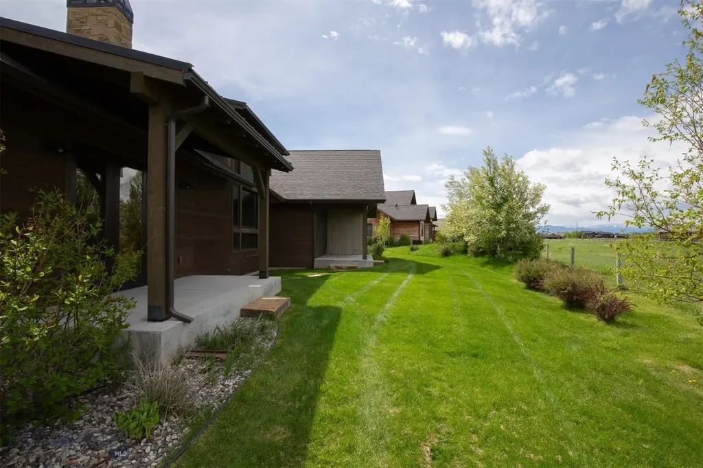 1089 Black Bull Trail Bozeman MT 59718